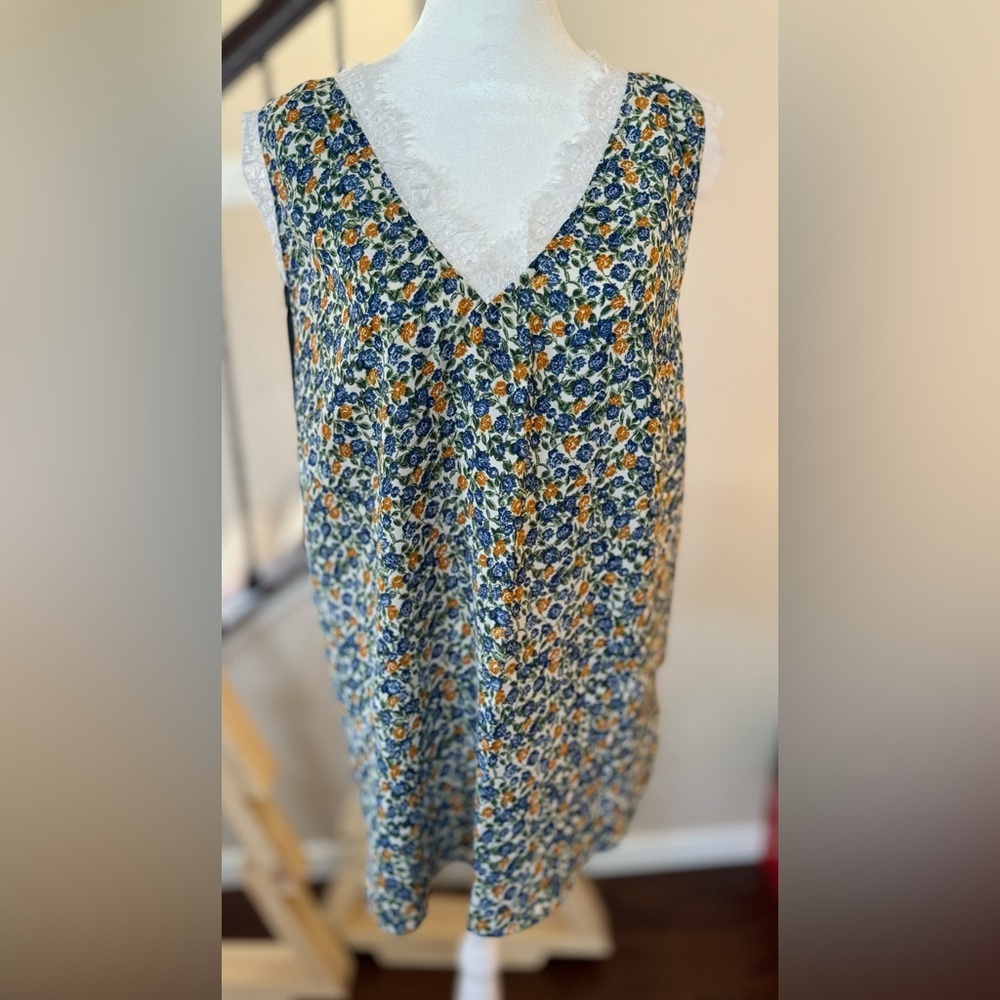 Floral Sleeveless Blouse - Blue and Gold with Lace Accents, 2X